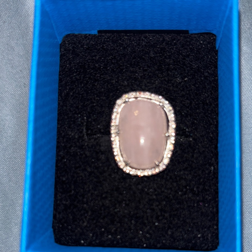 Elegant Silver and Pink Stone Ring